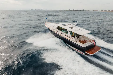 2027 Sabre 51 Salon Express, photo 1 in Naples, FL