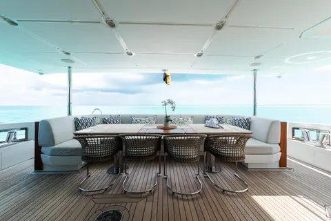 2023 Azimut Grande 32M, photo 1 in Miami Beach, FL