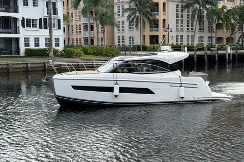 2019 Carver C34, photo 1 in Aventura, FL