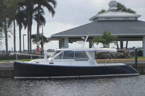 2005 True North 33, photo 1 in Fort Myers, FL