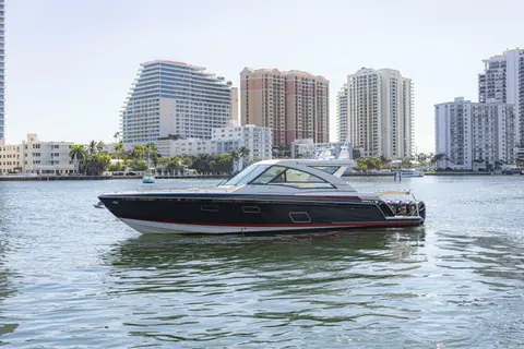 2018 Formula 430 Super Sport Crossover, photo 1 in Dania Beach, FL