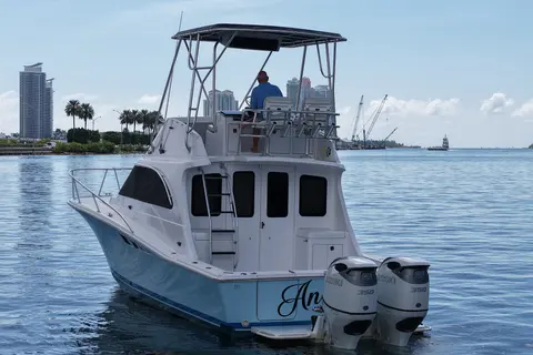 1994 Luhrs 32 Convertible, photo 1 in Miami, FL