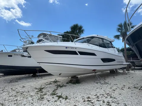 2021 Regal 38 XO, photo 1 in Clearwater, FL
