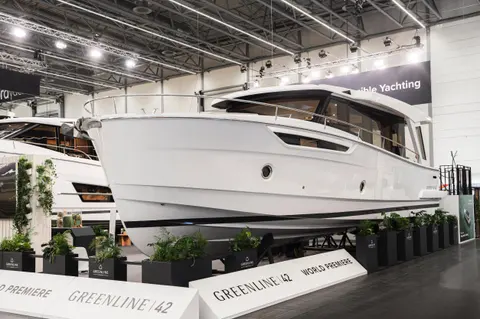 2026 Greenline 42 Hybrid, photo 1 in Fort Lauderdale, FL
