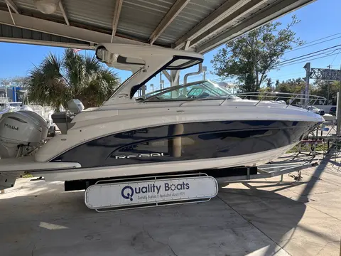 2026 Regal 33 XO, photo 1 in Clearwater, FL
