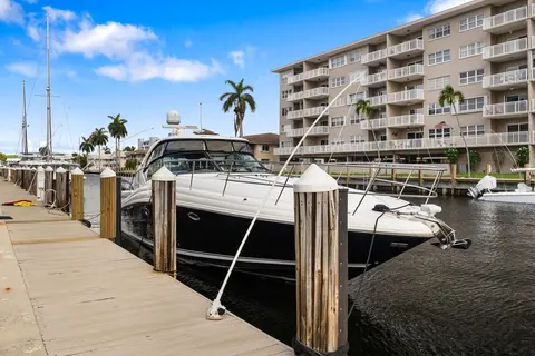 2008 Sea Ray 44 Sundancer, photo 1 in Fort Lauderdale, FL