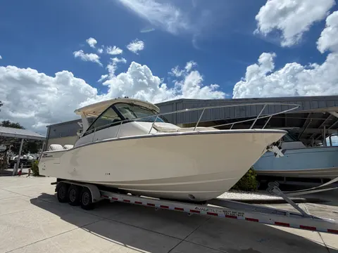 2027 Grady-White Express 340, photo 1 in Clearwater, FL
