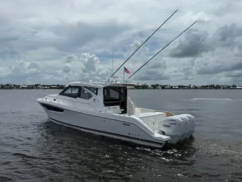 2027 Pursuit OS 445 Offshore, photo 1 in Stuart, FL