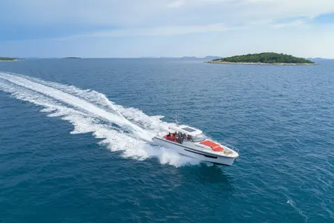 2025 Nimbus Tender 11, photo 1 in Sarasota, FL