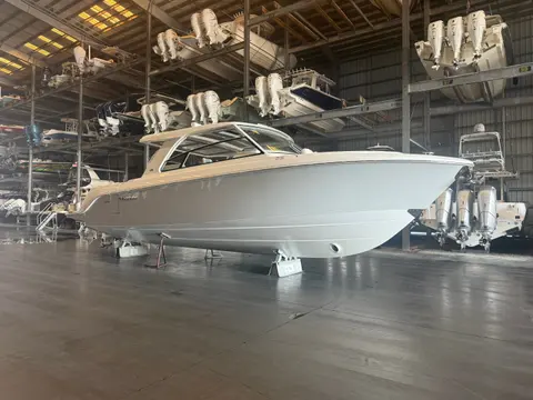 2027 Everglades 437 CX, photo 1 in Destin, FL