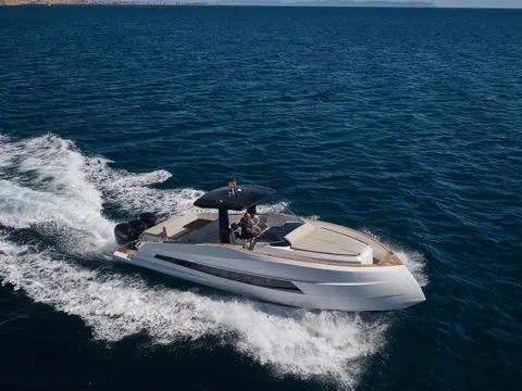 2023 Astondoa 377 Coupe Outboard, photo 1 in Fort Lauderdale, FL