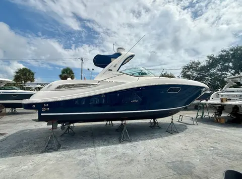 2011 Sea Ray Sundancer 350, photo 1 in Boca Raton, FL