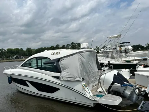 2021 Beneteau Gran Turismo 32, photo 1 in Jacksonville, FL