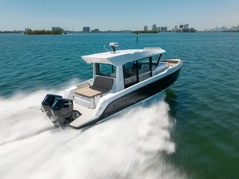 2026 Cruisers Yachts 38 VTR EC, photo 1 in Miami, FL