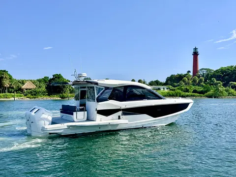 2025 Galeon 375 GTO, photo 1 in Jupiter, FL