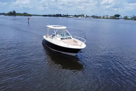2018 Chris-Craft Launch 38 OB, photo 1 in Port St Lucie, FL