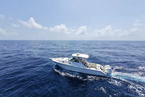 2008 Pursuit OS 335 Offshore, photo 1 in West Palm Beach, FL
