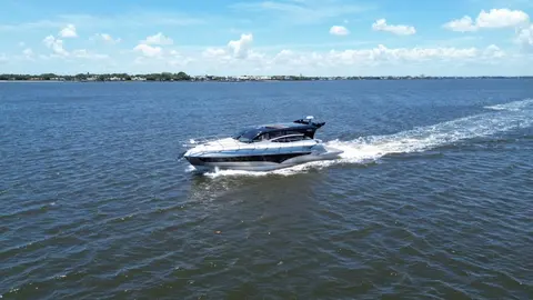 2025 Real 40 HT Luxury, photo 1 in Stuart, FL
