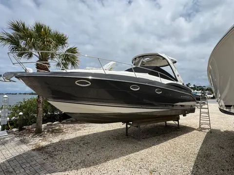 2013 Monterey 320 Sport Yacht, photo 1 in Bradenton, FL