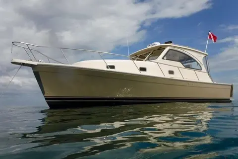 2004 Mainship Pilot 34 Sedan, photo 1 in Saint Augustine, FL