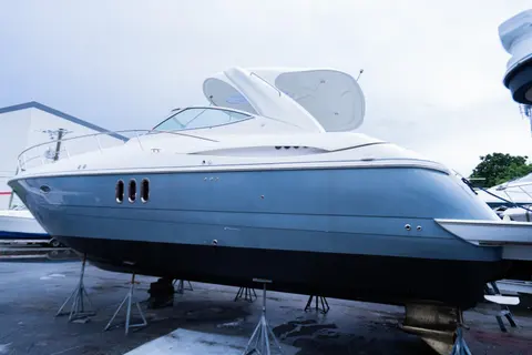 2008 Cruisers 420 Express, photo 1 in Miami, FL