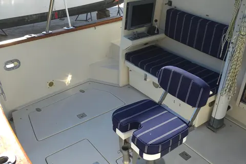 2004 Legacy Yachts Sedan Flybridge, photo 1 in Stuart, FL