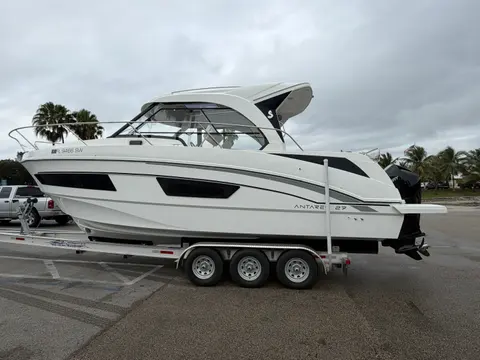 2021 Beneteau 27 Antares, photo 1 in Homestead, FL