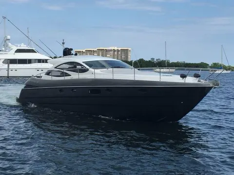 2006 Pershing 50, photo 1 in Miami, FL