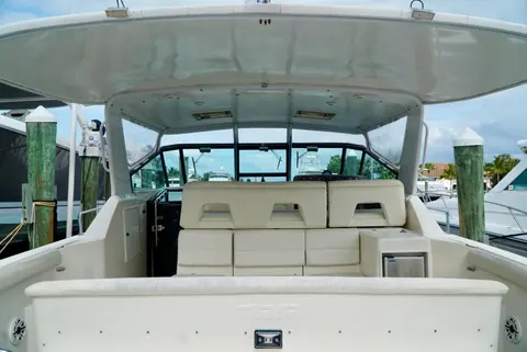 1998 Tiara Yachts 4000 Express, photo 1 in Palm Beach Gardens, FL