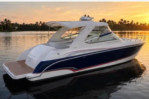 2008 Formula 370 Super Sport, photo 1 in North Bay Village, FL