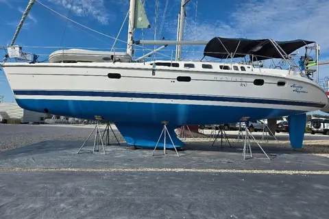2001 Hunter 460, photo 1 in Saint Augustine, FL