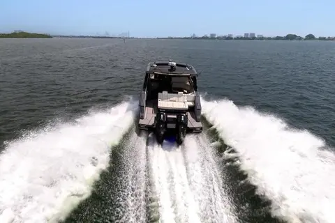 2023 Cruisers 42 GLS OB, photo 1 in Miami, FL