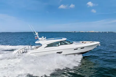 2025 Formula 500 Super Sport Crossover, photo 1 in Miami Beach, FL