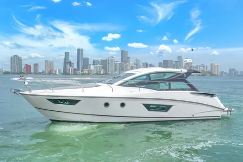2019 Beneteau Gran Turismo 40, photo 1 in Miami, FL