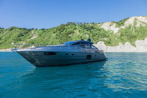 2018 Pershing 62, photo 1 in Miami Beach, FL