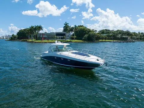 2004 Sea Ray 420 Sundancer, photo 1 in Key West, FL