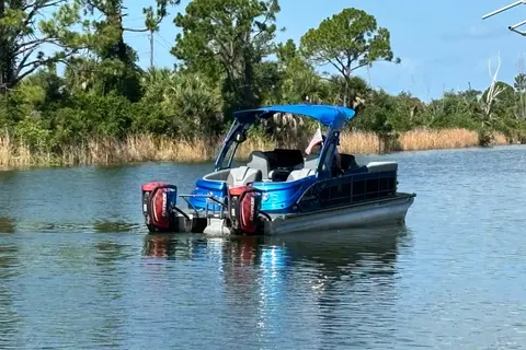 2020 Manitou 27 X-Plode SHP, photo 1 in Port Charlotte, FL