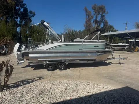 2026 Harris Solstice 230, photo 1 in Cocoa, FL