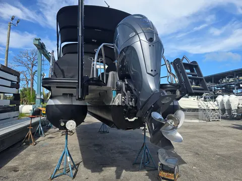 2025 Barletta LUSSO L25M, photo 1 in Englewood, FL
