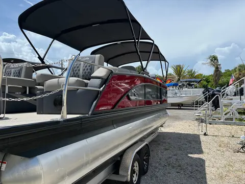 2023 Barletta LUSSO L25M, photo 1 in Jensen Beach, FL