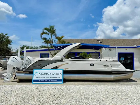2026 Bennington 27 QXFBWAX2 ESP, photo 1 in Ft. Myers, FL