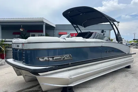 2027 Avalon 2385 Catalina Windshield Quade Lounger Shift, Tri Toon, High Percormence, photo 1 in Cape Coral, FL