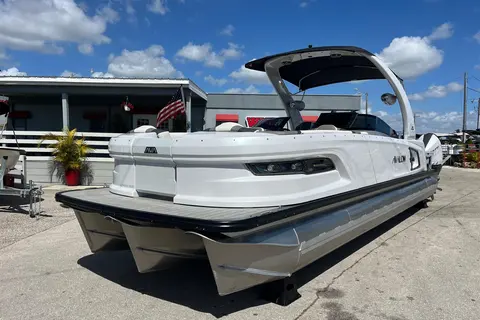 2026 Avalon 2785 Excalibur Carbon Series, Windshield Elite, Tri Toon, Twin Mercury Racing 500R's JPO, photo 1 in Cape Coral, FL