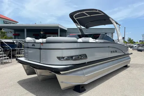 2027 Avalon 2385 Catalina Windshield Quade Lounger Shift, Tri Toon, High Percormence, photo 1 in Cape Coral, FL