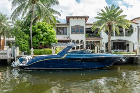2019 Sea Ray SLX 400 Outboard, photo 1 in Miami Beach, FL
