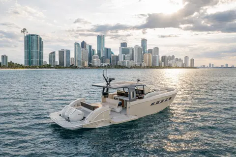 2026 Wiszniewski Yachts W43, photo 1 in Fort Lauderdale, FL