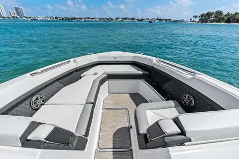 2022 Cobalt R8 Outboard, photo 1 in West Palm Beach, FL