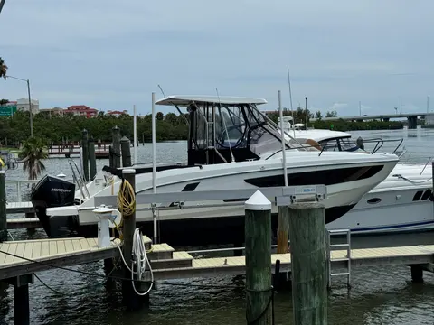 2022 Beneteau Flyer 9 SUNdeck, photo 1 in St Petersburg, FL