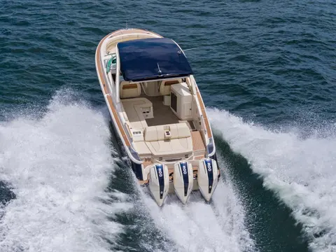 2023 Chris-Craft Launch 35 GT, photo 1 in Palm Beach Gardens, FL
