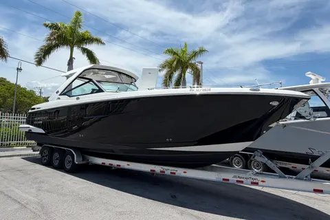 2018 Monterey 378SE Super Express, photo 1 in Miami, FL